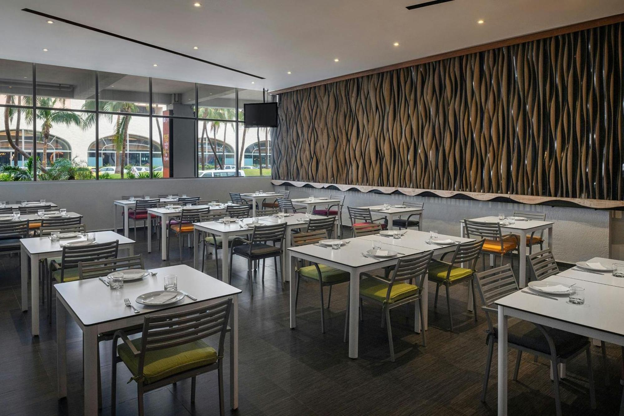 Renovated Aloft Cancún Exterior foto